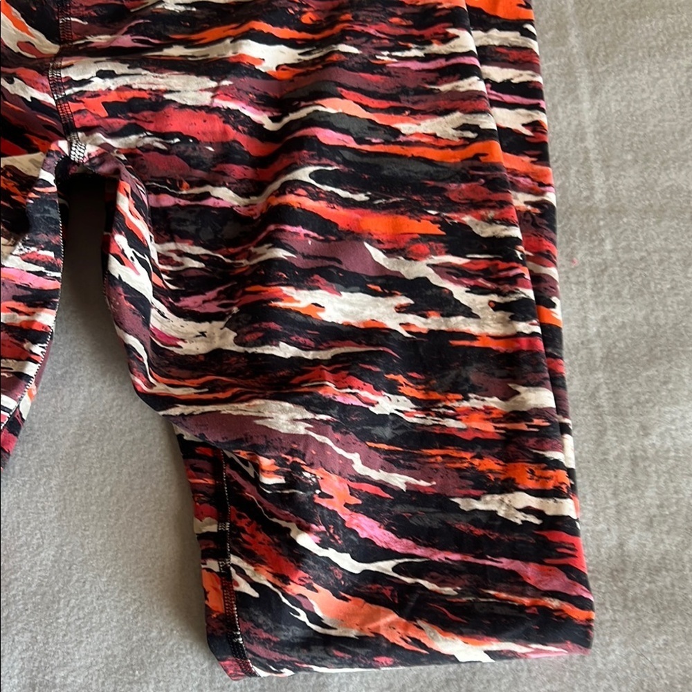 Lululemon Multicolor Leggings - Picture 6 of 12